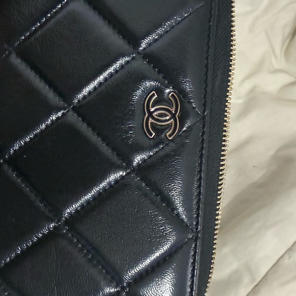 Chanel Black Quilted lambskin Leather Belt Bag - Picture 11 of 13